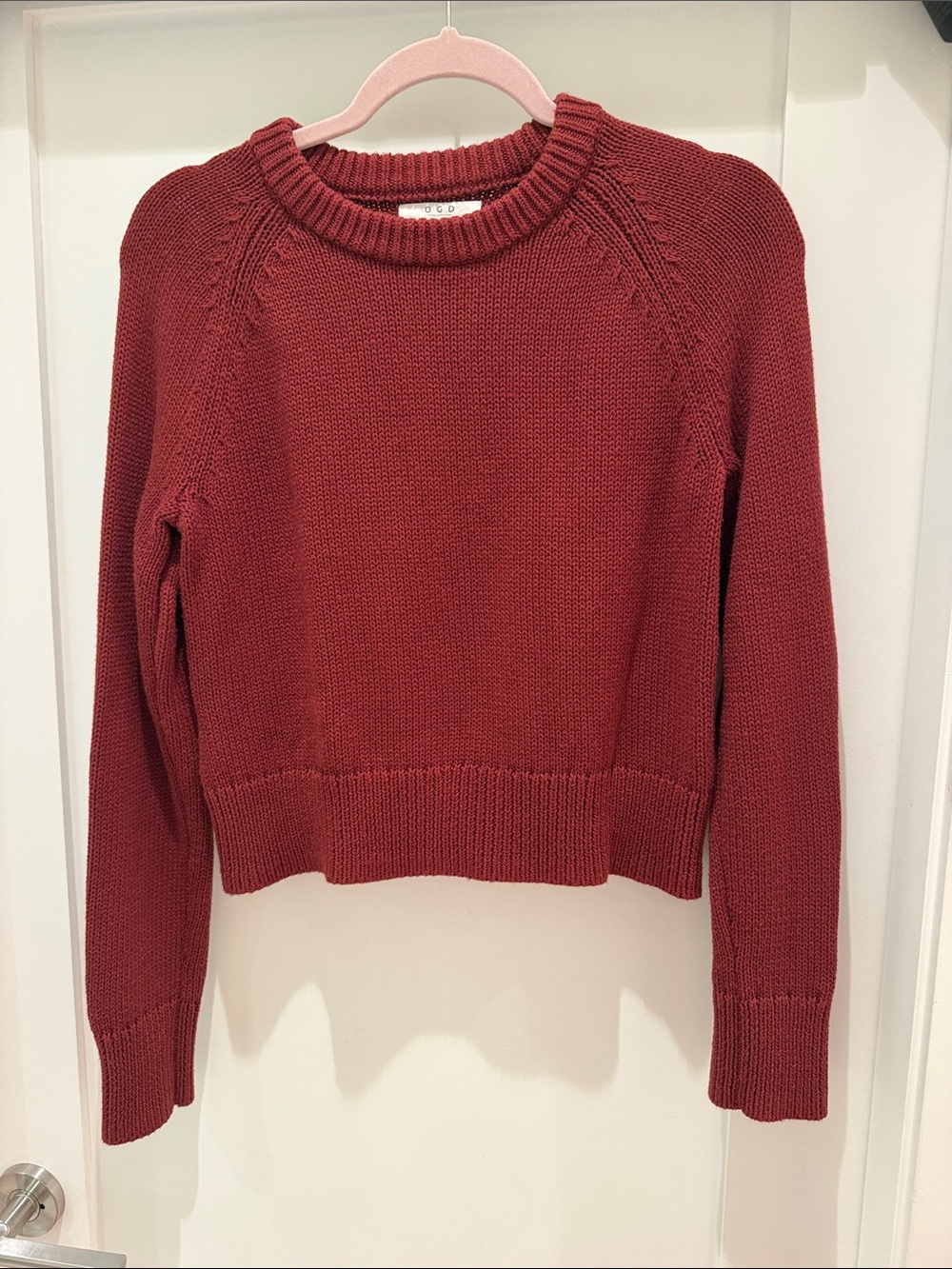 Classic Crewneck Sweater in Burgundy